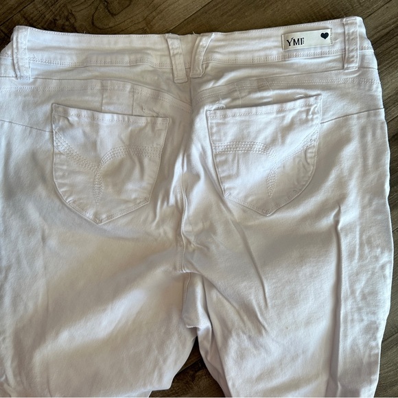 Wanna betta butt YMI white raw hem denim jeans Size 18 - Picture 10 of 11